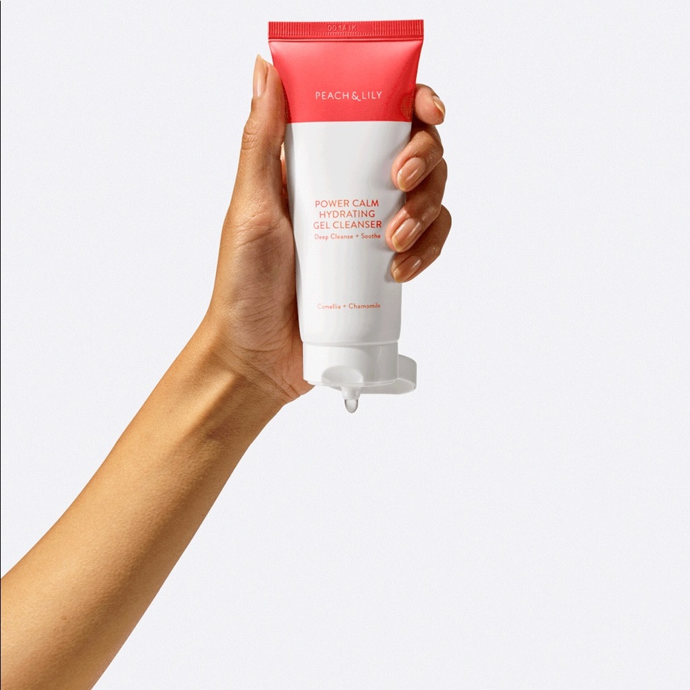 Peach & Lily Power Calm Hydrating Gel Cleanser